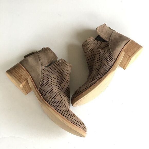 Dolce Vita Tommi Perforated‎ Bootie SMOKE NUBUCK Womens Size 6.5 Heeled Ankle - Picture 6 of 8